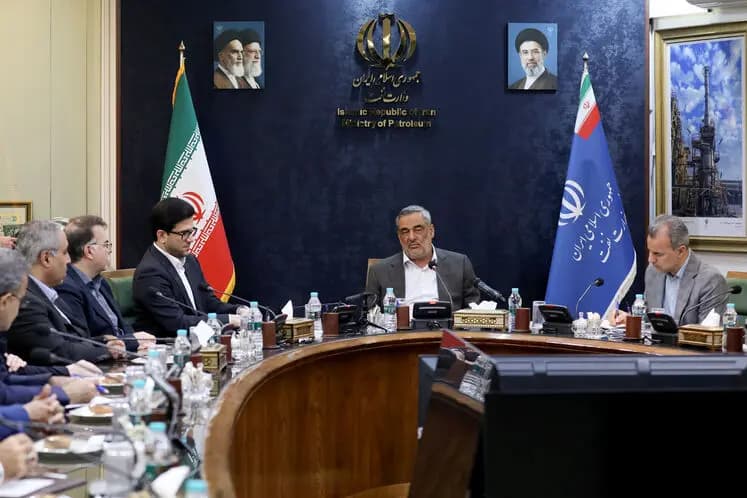 نشست شورای معاونان وزارت نفت